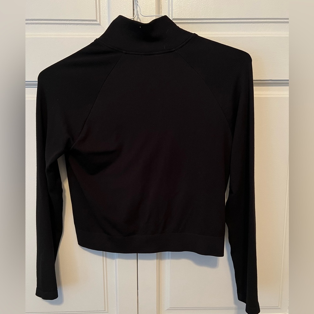 Fabletics zip-up - Picture 4 of 4